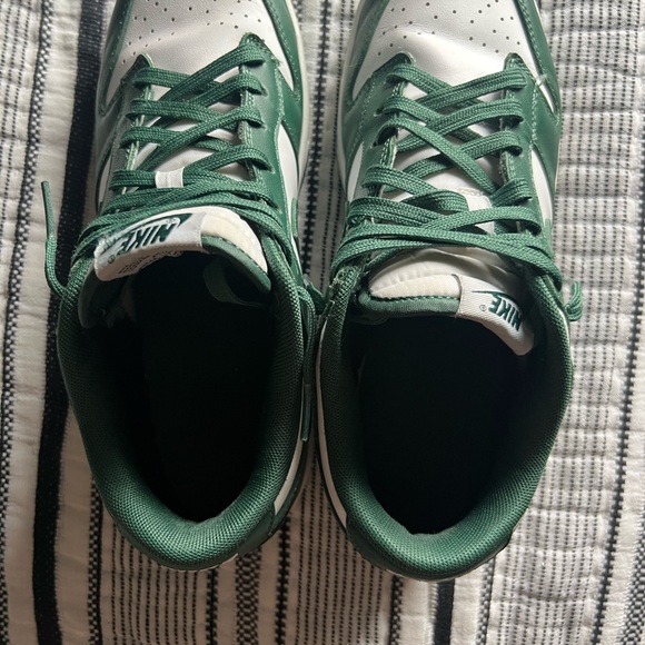 Nike Men's Green and White Dunks - Picture 3 of 5